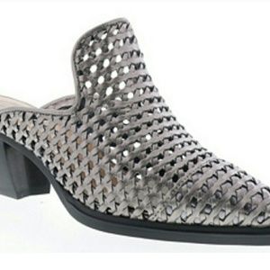 💜Mules!! Size 10💜